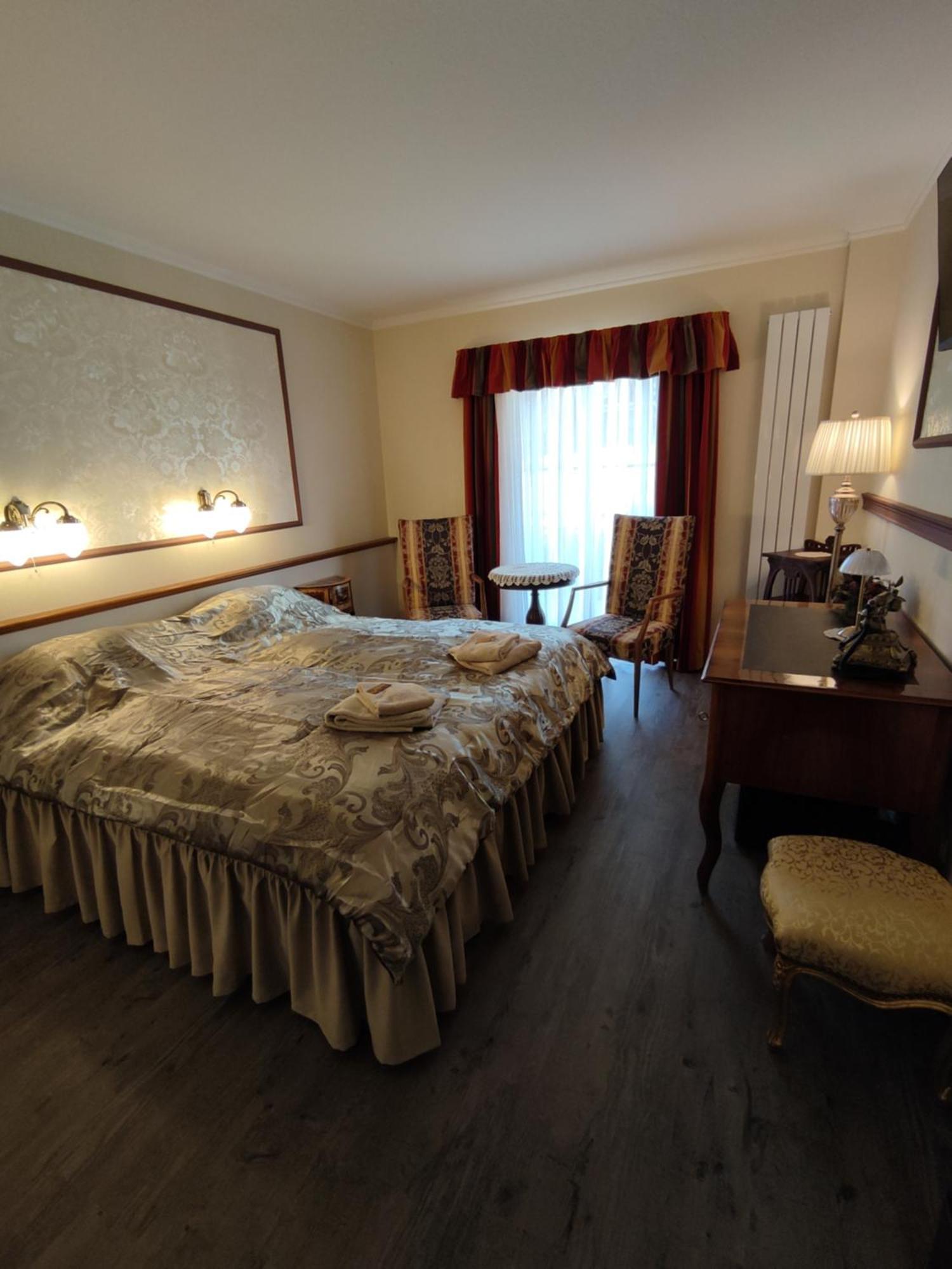 Pilgrims Inn Kreischa Esterno foto